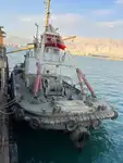 قوارب العمل للبيع