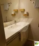 سفينة سياحية للبيع