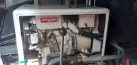 قارب طاقم للبيع