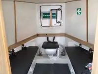 قارب طاقم للبيع