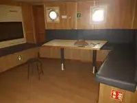 سفينة سحب للبيع