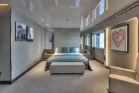 سفينة سياحية للبيع