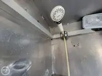 قارب نجاة للبيع