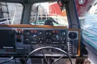قارب طيار للبيع