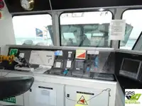 قارب طاقم للبيع