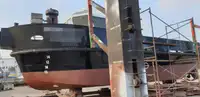 قوارب العمل للبيع