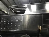 قوارب العمل للبيع