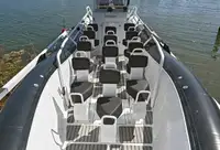 قارب مطاطي صلب للبيع