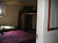 سفينة بحثية للبيع