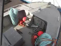قوارب العمل للبيع