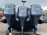 قارب مطاطي صلب للبيع