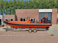 سفينة حاويات للبيع