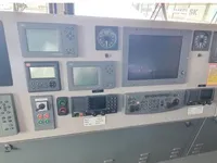 قوارب العمل للبيع