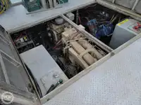 قارب نجاة للبيع
