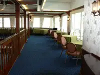 قارب مزدوج الهيكل للبيع