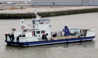 زوارق العمل للبيع