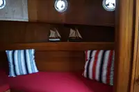 سفينة سحب للبيع