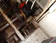 قوارب العمل للبيع