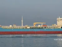 ناقلة نفط / مواد كيميائية للبيع