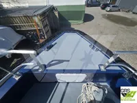 قارب طيار للبيع