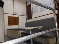 قارب طاقم للبيع