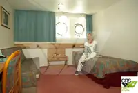 سفينة سياحية للبيع
