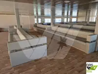 سفينة نقل بضائع بالمركبات (Ro-Ro) للبيع
