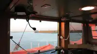 قارب مزدوج الهيكل للبيع