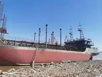 ناقلة نفط / مواد كيميائية للبيع