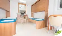 سفينة نقل بضائع بالمركبات (Ro-Ro) للبيع