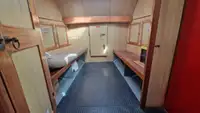قارب طيار للبيع