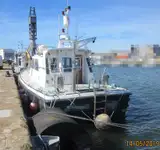 قارب طيار للبيع