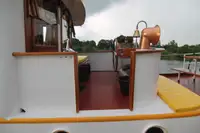 سفينة سياحية للبيع
