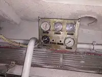 قوارب العمل للبيع