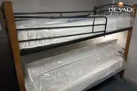 سفينة عبّارة للبيع