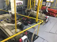 قوارب العمل للبيع