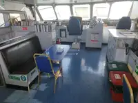 قارب طاقم للبيع