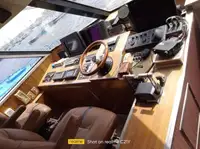 قارب طيار للبيع