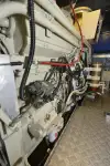 قارب مزدوج الهيكل للبيع