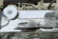 قوارب العمل للبيع