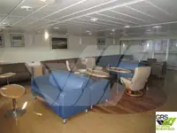 سفينة إمداد للبيع