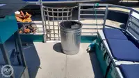 سفينة حاويات للبيع
