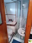 قوارب العمل للبيع