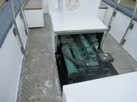قارب مطاطي صلب للبيع
