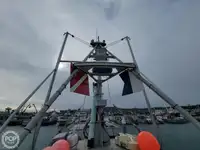 قارب نجاة للبيع