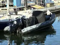 قارب مطاطي صلب للبيع