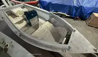 قوارب العمل للبيع