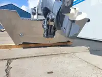 زوارق العمل للبيع
