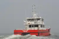 Wind farm service vessel للبيع