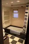 سفينة سياحية للبيع